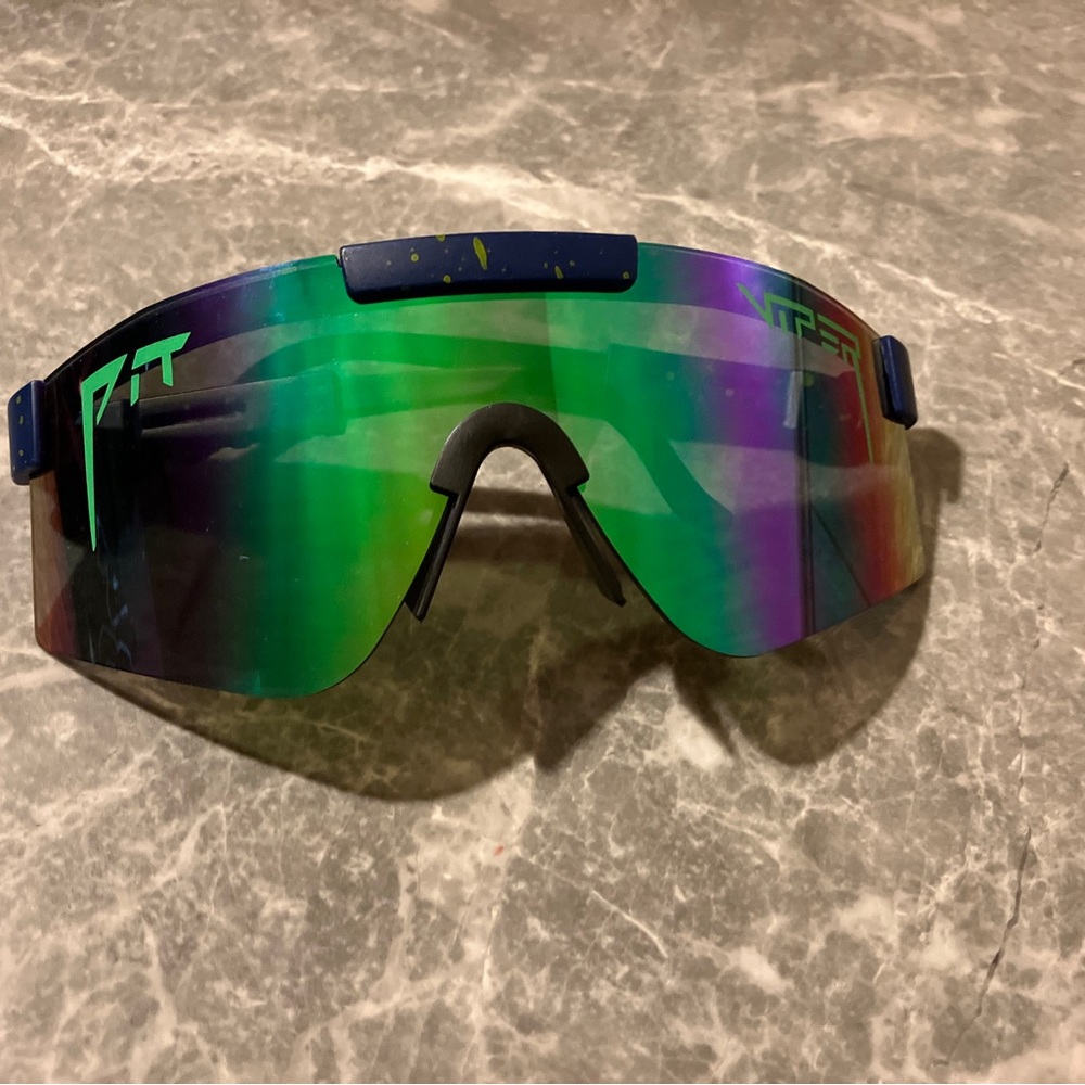 (Pit) Viper Polarized Sunglasses Dark Blue/colored Lens :No Box)